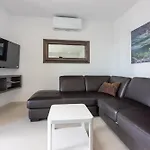 Apartament Oasis C *