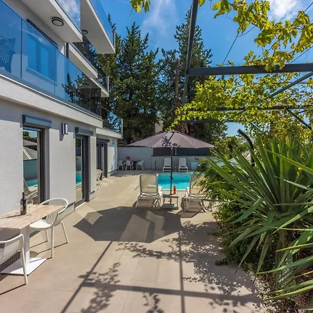 Oasis C * Crikvenica